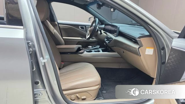 Kia K8 Hybrid 2023 Серебристо-серый из Кореи, фото 3