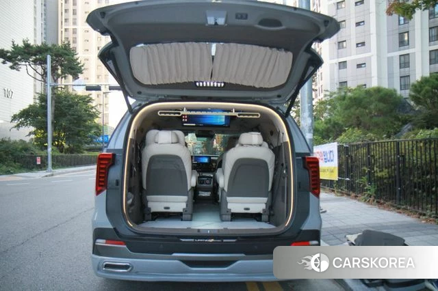 Kia The New Carnival 4th Generation 2024 Серебристо-серый из Кореи, фото 3