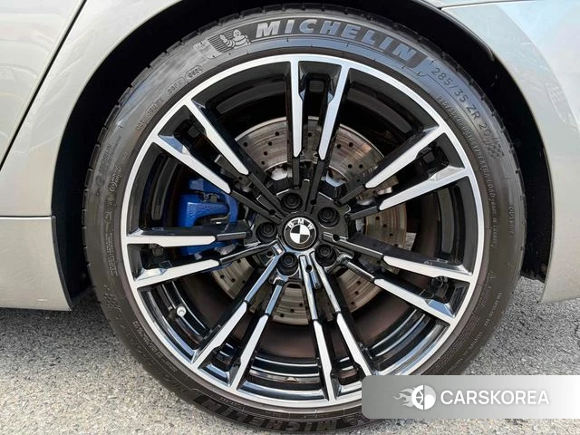 BMW M5 (F90) 2019 Серебристо-серый из Кореи, фото 3