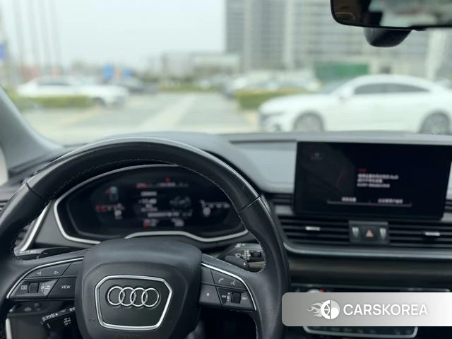 Audi Q5L 2021 Белый из Китая, фото 3