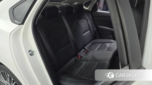 Kia The New K3 2nd generation 2024 Белый из Кореи, фото 3
