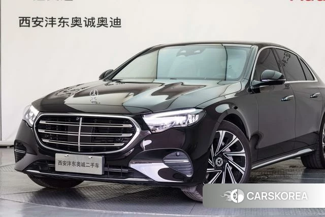 Mercedes-Benz E-Class 2025 Черный из Китая, фото 3