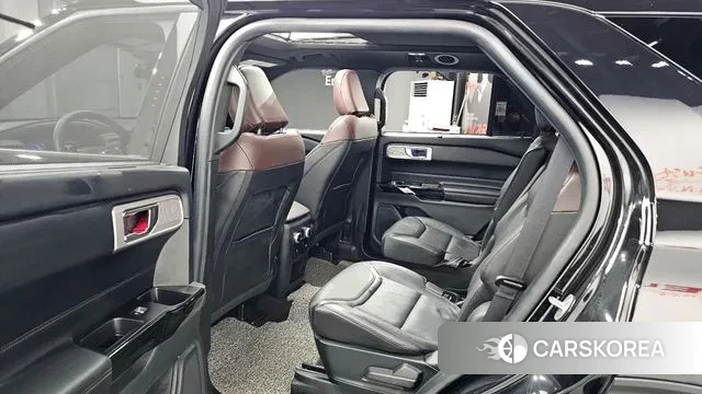 Ford Explorer 6th Generation 2021 Черный из Кореи, фото 3