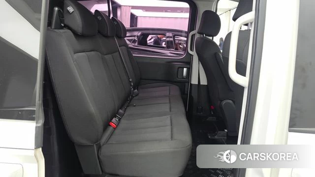 Hyundai Staria 2022 Белый из Кореи, фото 3