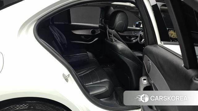 Mercedes-Benz C-Class W205 2018 Белый из Кореи, фото 3