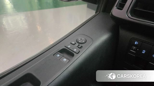 Hyundai Staria 2021 Серый из Кореи, фото 3