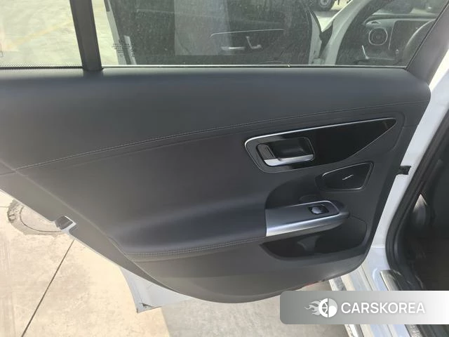 Mercedes-Benz C-class 2023 Белый из Китая, фото 3
