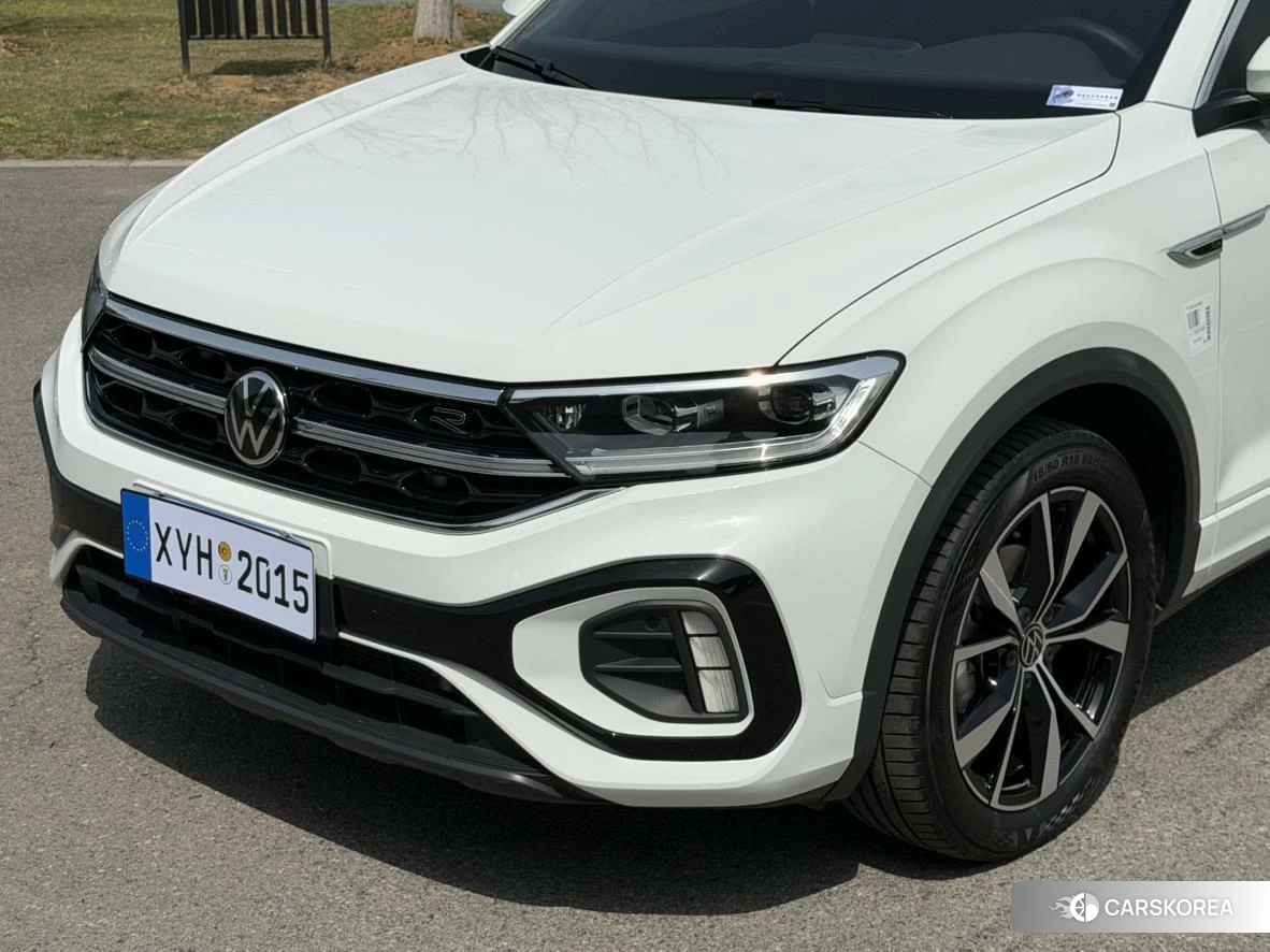 Volkswagen T-Roc 2024 Белый из Китая, фото 3