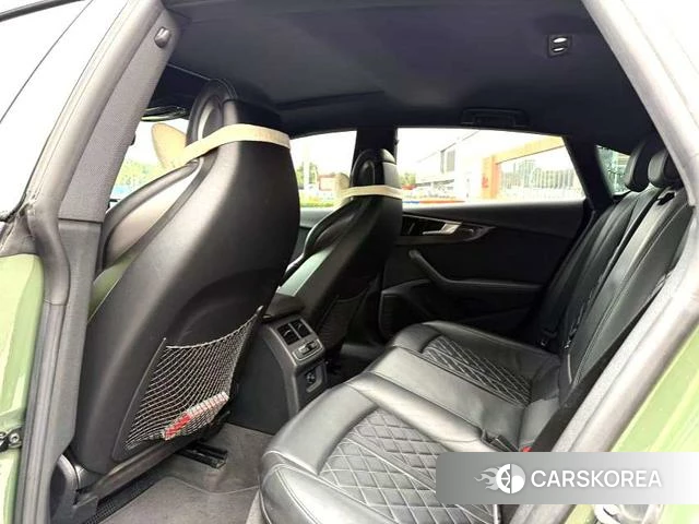 Audi S5 2021 Черный из Китая, фото 3
