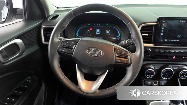 Hyundai Venue 2023 Белый из Кореи, фото 3