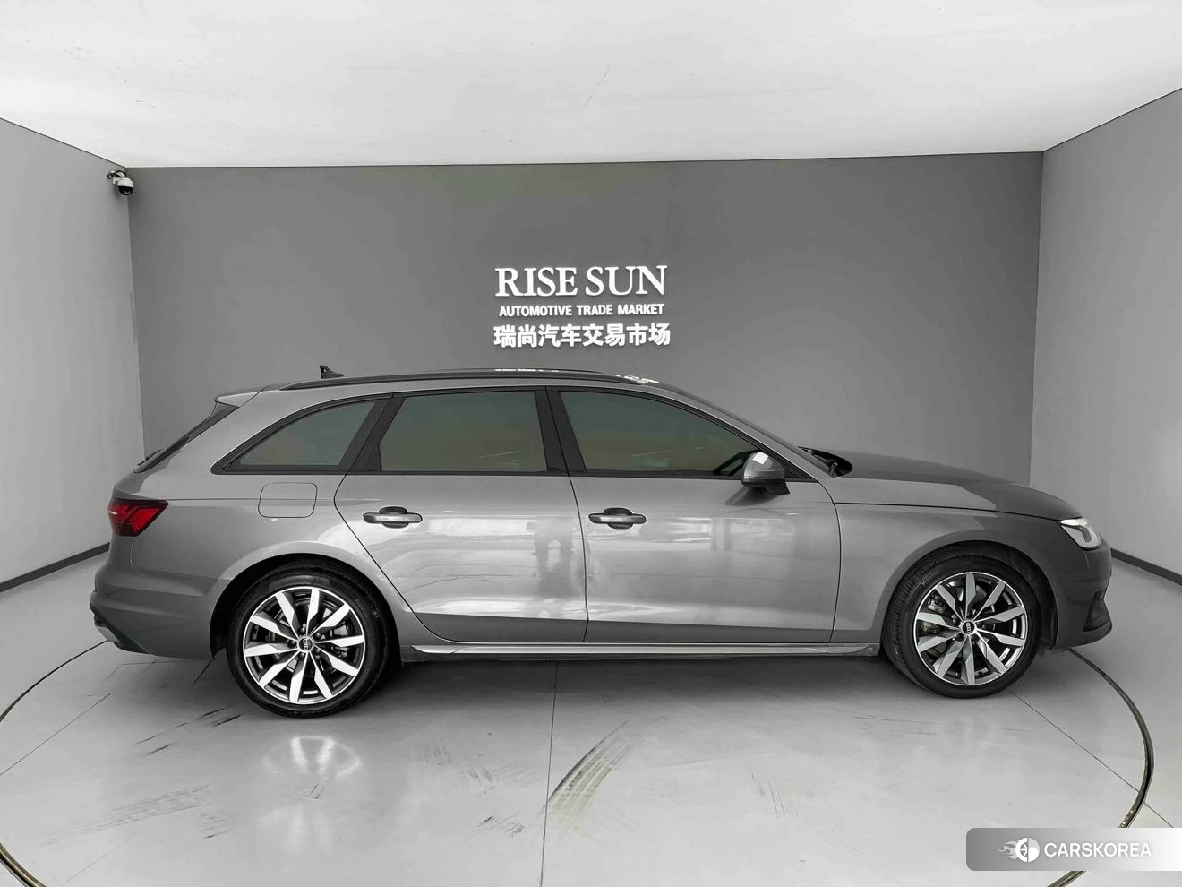 Audi A4L 2020 Темно-серый из Китая, фото 3