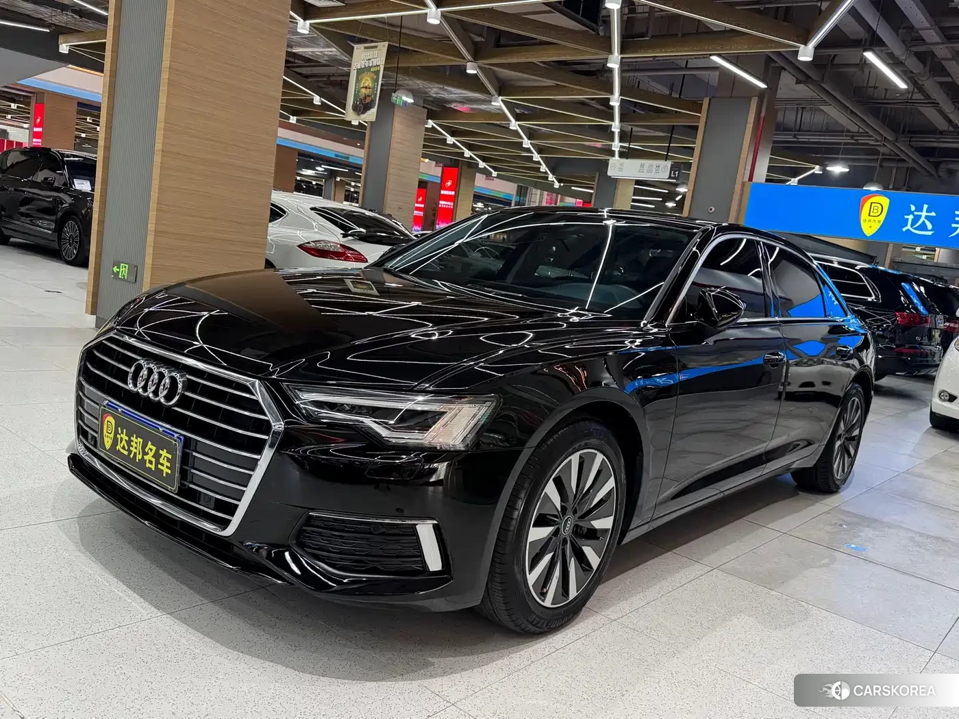 Audi A6L 2022 Черный из Китая, фото 3