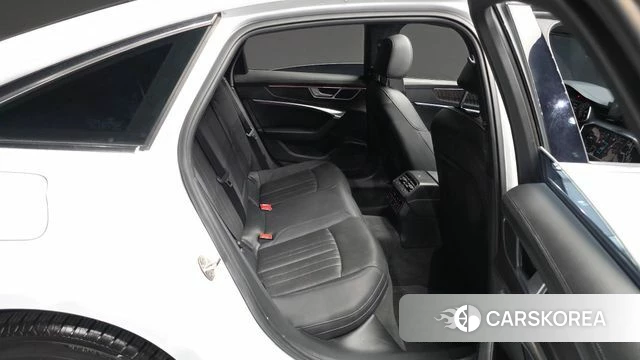 Audi A6 (C8) 2021 Белый из Кореи, фото 3