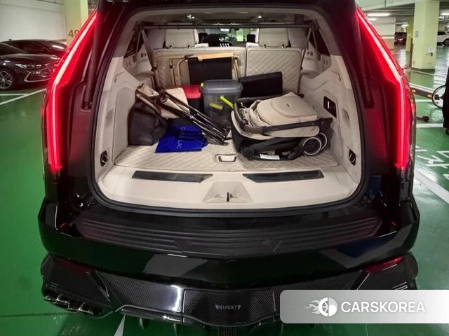 Cadillac Escalade 5th Generation 2021 Черный из Кореи, фото 3
