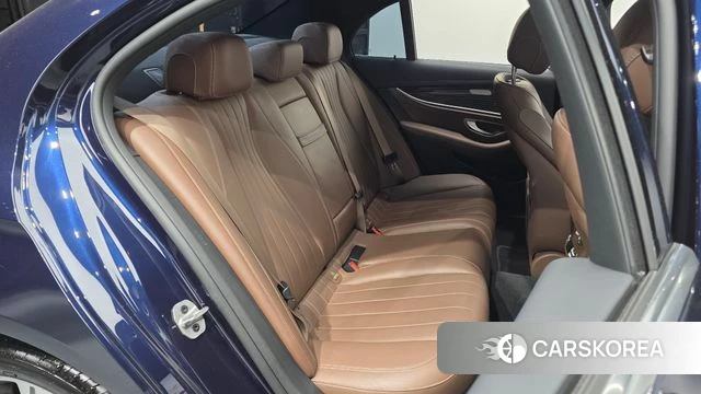 Mercedes-Benz E-Class W213 2021 Синий из Кореи, фото 3