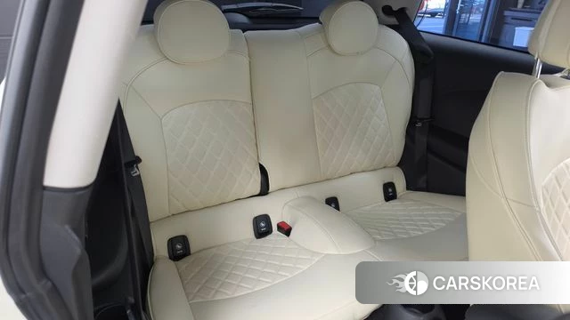Mini Cooper 2019 Жемчужный цвет из Кореи, фото 3