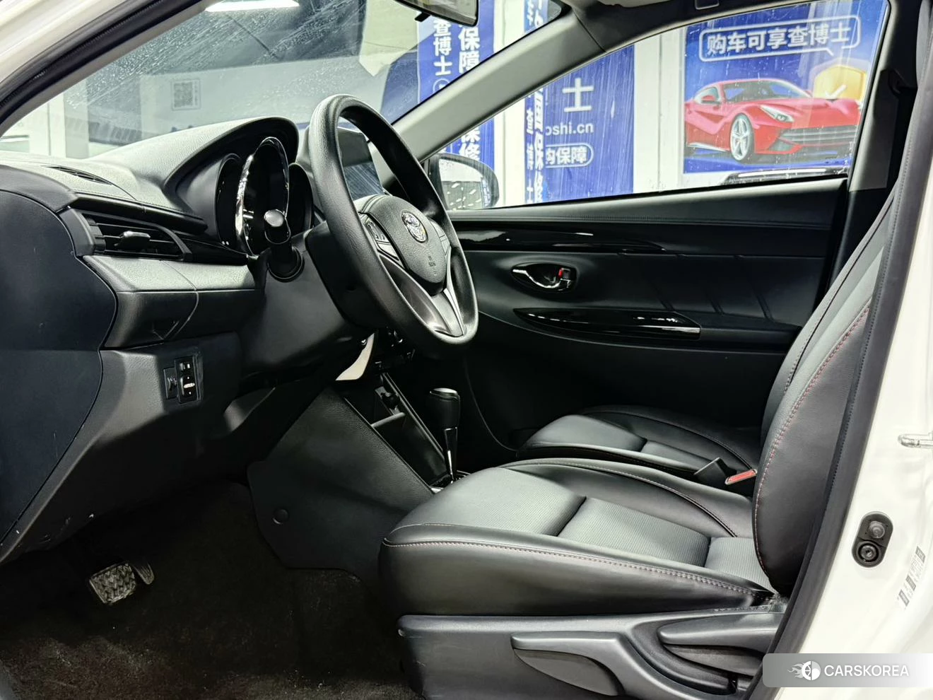 Toyota Yaris L 2021 Белый из Китая, фото 3