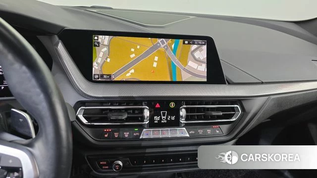 BMW 1 Series (F40) 2022 Белый из Кореи, фото 3