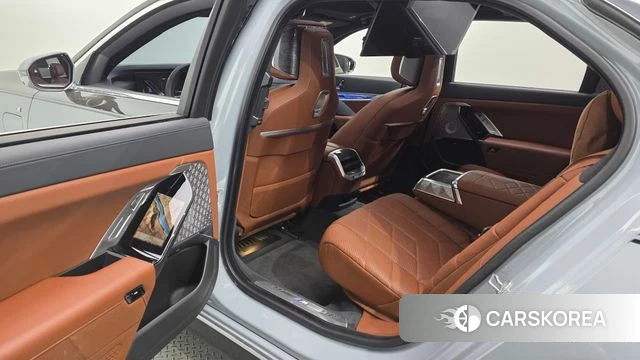 BMW 7 Series (G70) 2023 Серый из Кореи, фото 3
