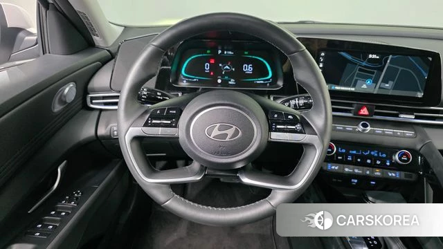 Hyundai The New Avante (CN7) 2025 Серебристо-серый из Кореи, фото 3