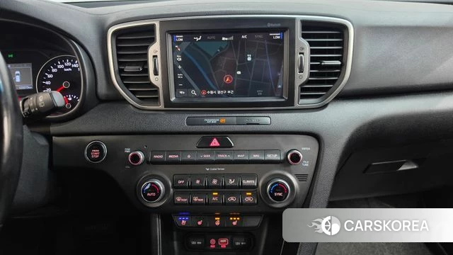 Kia Sportage 4th Generation 2018 Белый из Кореи, фото 3