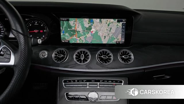 Mercedes-Benz E-Class W213 2018 Белый из Кореи, фото 3