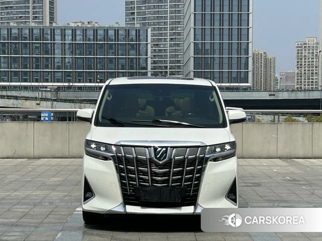 Toyota Alphard 2022 Белый из Китая, фото 3