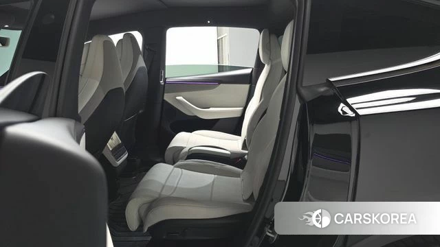 Tesla Model Y 2026 Черный из Кореи, фото 3