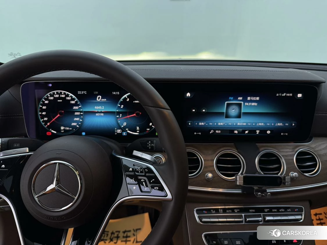 Mercedes-Benz E-Class 2022 Черный из Китая, фото 3