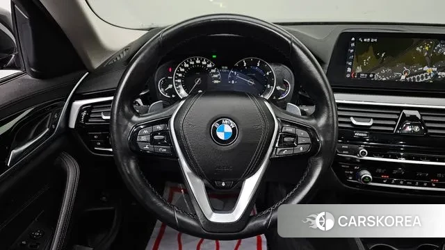 BMW 5 Series (G30) 2018 Черный из Кореи, фото 3