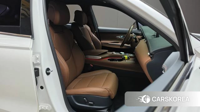 Genesis GV70 2021 Белый из Кореи, фото 3