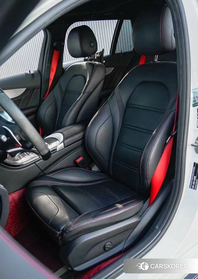 Mercedes-Benz AMG C-Class 2021 Белый из Китая, фото 3
