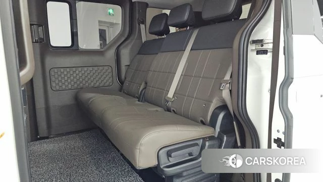 Kia PV5 2026 Белый из Кореи, фото 3