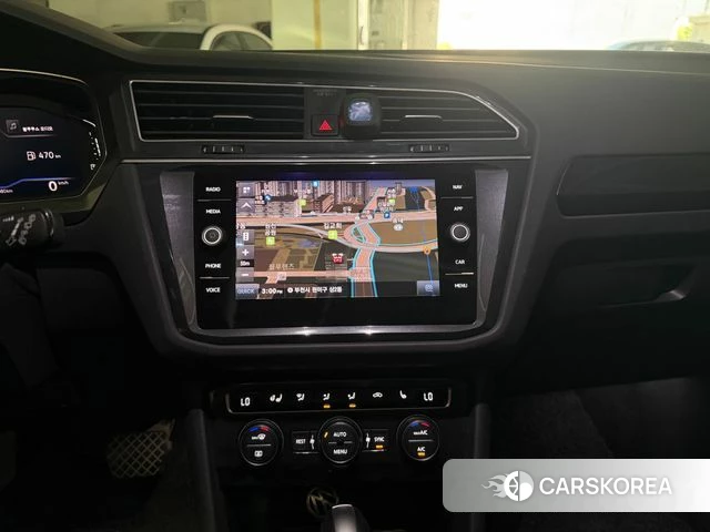 Volkswagen Tiguan second Generation 2020 Белый из Кореи, фото 3