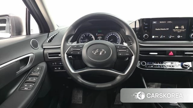 Hyundai Sonata (DN8) 2021 Серебристо-серый из Кореи, фото 3