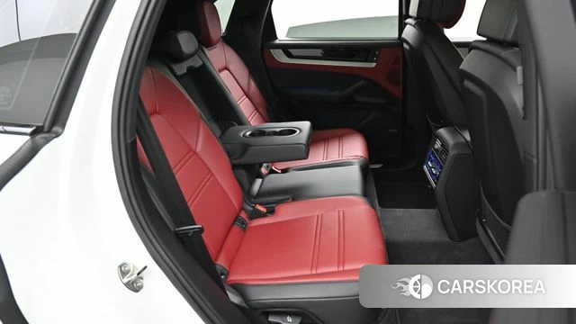 Porsche Cayenne (PO536) 2025 Белый из Кореи, фото 3