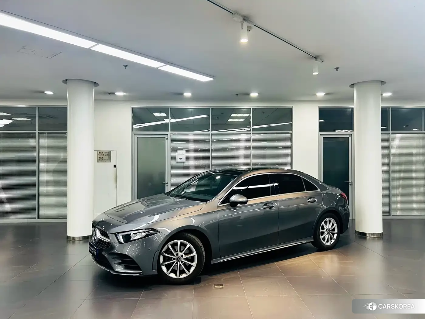 Mercedes-Benz A-Class 2023 Silver/gray из Китая, фото 3