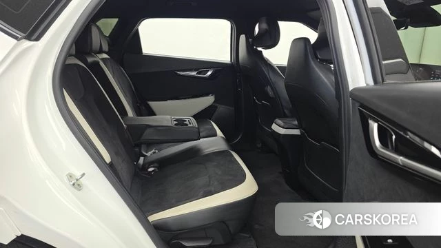 Kia EV6 2022 Белый из Кореи, фото 3