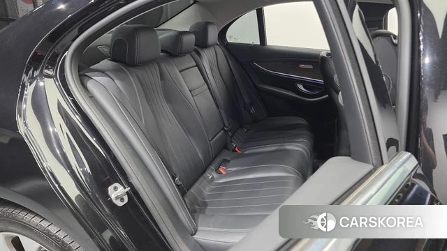 Mercedes-Benz E-Class W213 2019 Черный из Кореи, фото 4