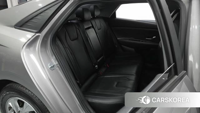 Hyundai Avante (CN7) 2020 Серебристо-серый из Кореи, фото 3