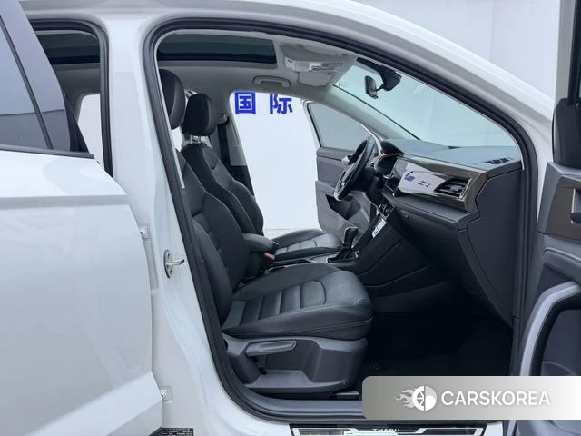 Volkswagen Tharu 2021 Белый из Китая, фото 3