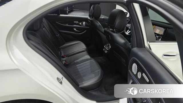 Mercedes-Benz E-Class W213 2019 Белый из Кореи, фото 3