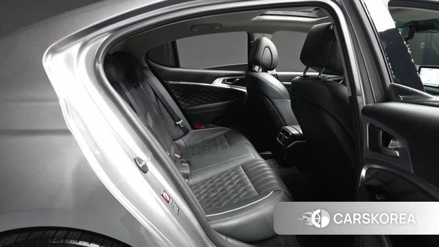 Genesis G70 2019 Серебряный из Кореи, фото 3