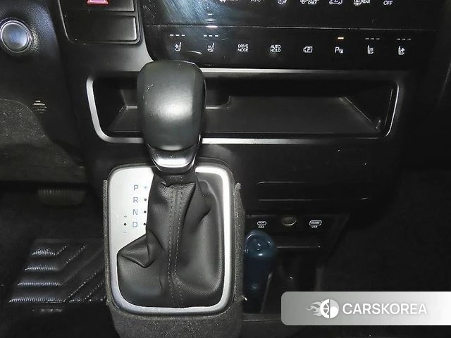 Hyundai Staria 2024 Черный из Кореи, фото 3
