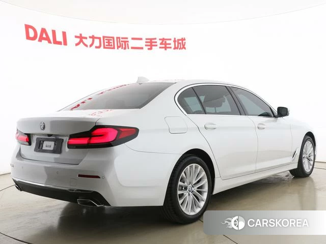BMW 5 series 2021 Белый из Китая, фото 3