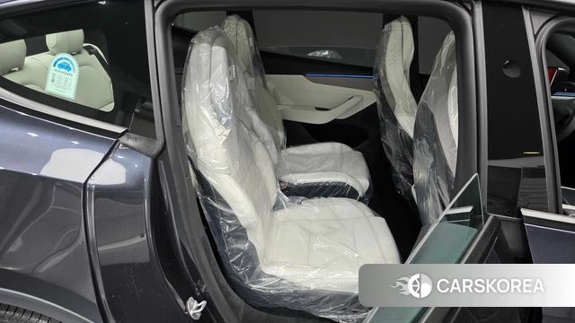 Tesla Model Y 2026 Серый из Кореи, фото 3