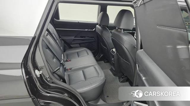 Ssangyong Torres 2022 Черный из Кореи, фото 3