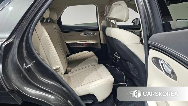 Genesis GV70 2024 Серый из Кореи, фото 3