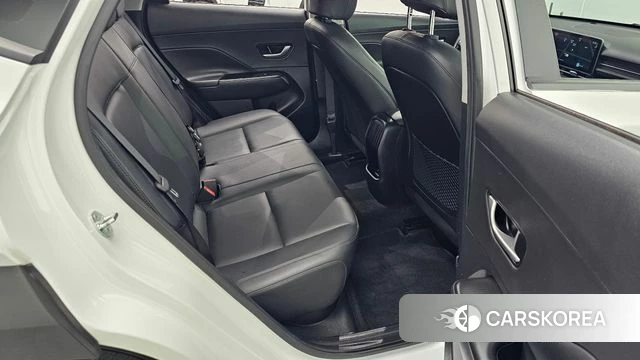Hyundai Kona (SX2) 2023 Белый из Кореи, фото 3