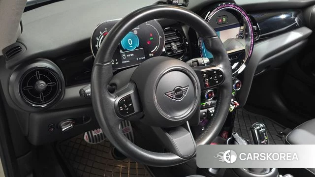 Mini Cooper 2021 Жемчужный цвет из Кореи, фото 3